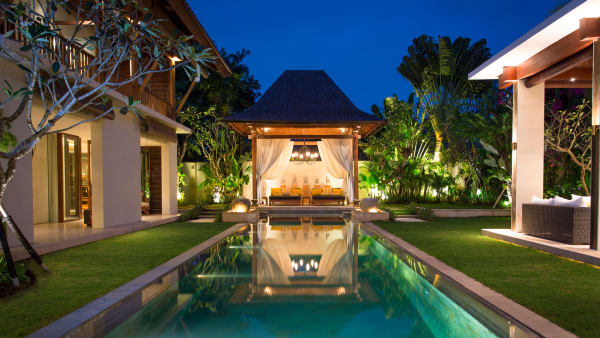 Villa Lilibel - Bale at night